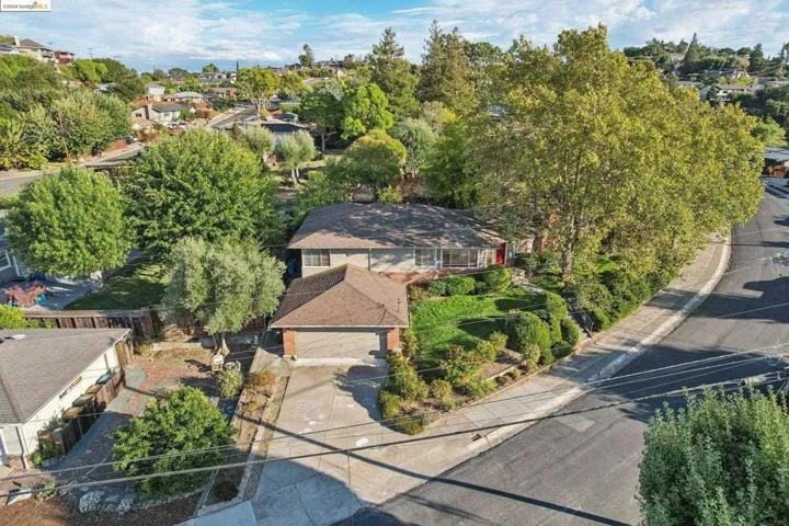 1010 Ulfinian Way, Martinez, California 94553