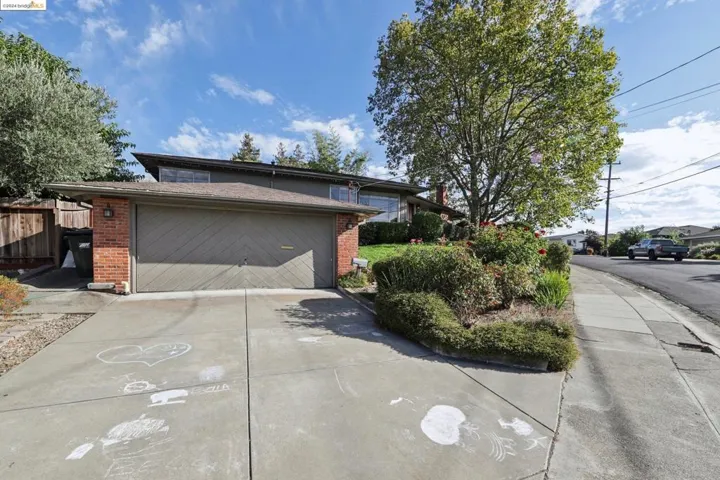 1010 Ulfinian Way, Martinez, California 94553