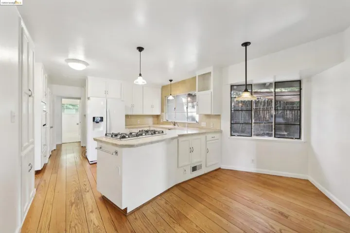 1010 Ulfinian Way, Martinez, California 94553