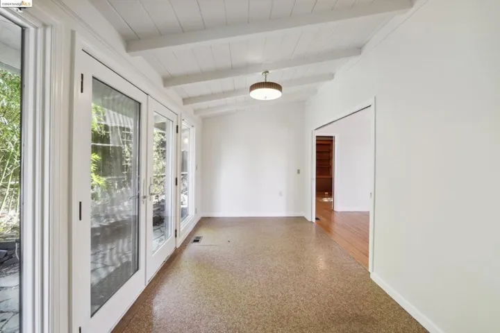 1010 Ulfinian Way, Martinez, California 94553