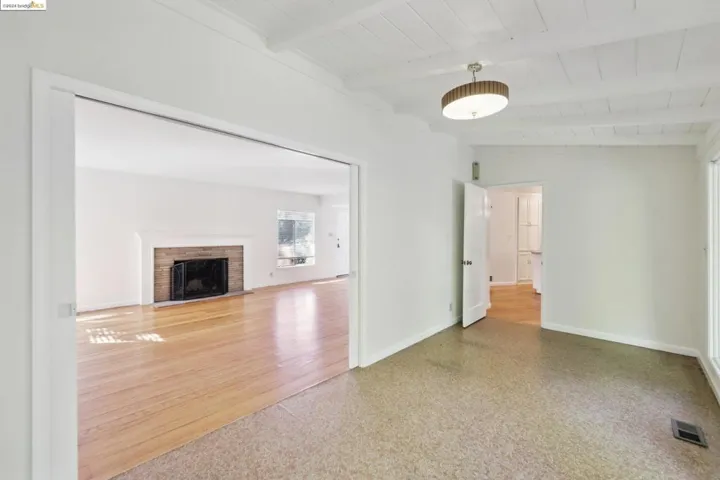 1010 Ulfinian Way, Martinez, California 94553