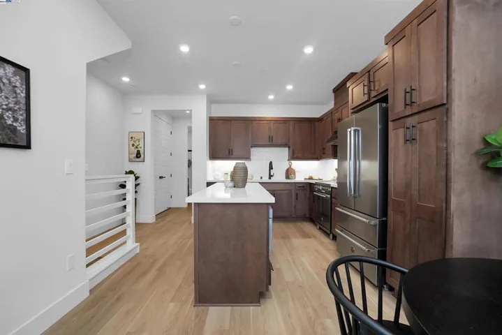 850 Verandah Ct, Novato, California 94945