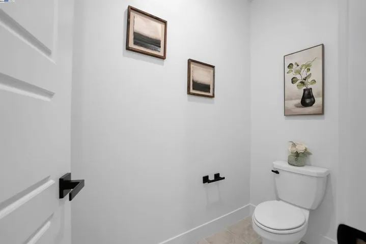Primary Suite Bathroom