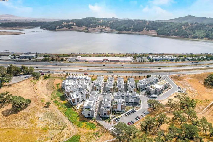 850 Verandah Ct, Novato, California 94945
