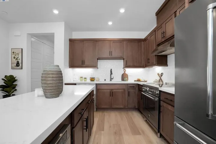 850 Verandah Ct, Novato, California 94945