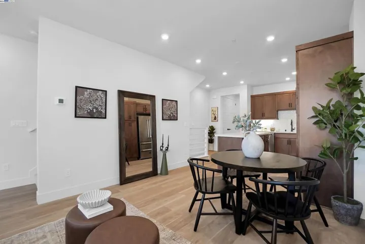850 Verandah Ct, Novato, California 94945