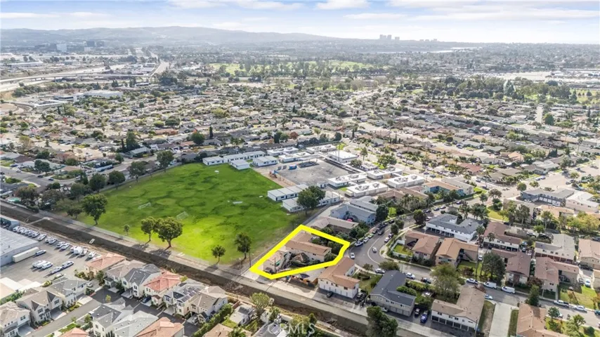 2884 La Salle Avenue, Costa Mesa, California 92626