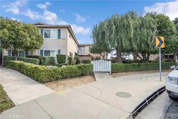 2884 La Salle Avenue, Costa Mesa, California 92626