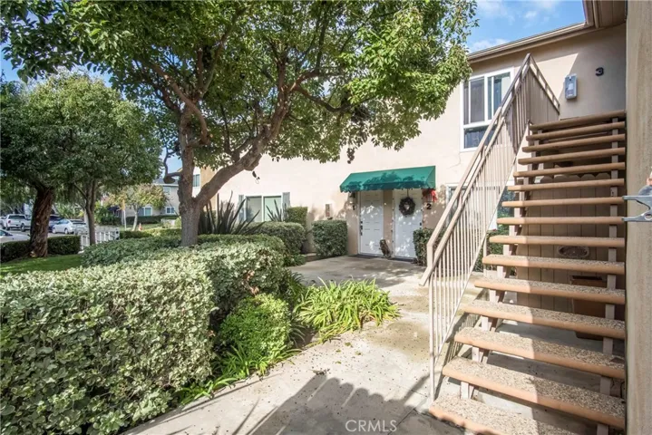 2884 La Salle Avenue, Costa Mesa, California 92626