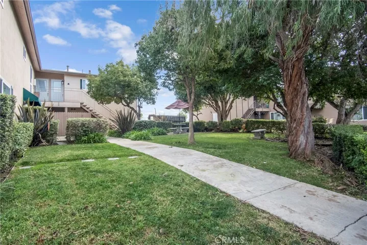 2884 La Salle Avenue, Costa Mesa, California 92626