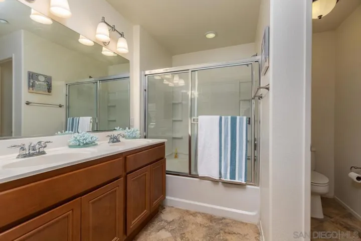 16915 Hutchins Lndg 59, San Diego, California 92127