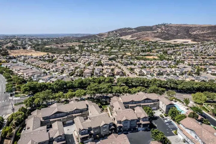 16915 Hutchins Lndg 59, San Diego, California 92127