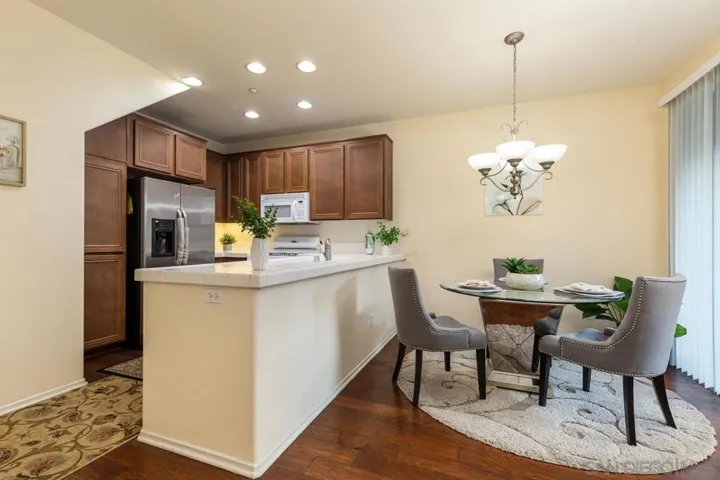 16915 Hutchins Lndg 59, San Diego, California 92127