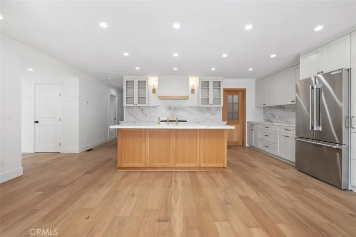 122 W Avenida Valencia, San Clemente, California 92672