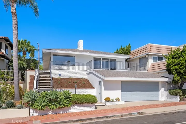 122 W Avenida Valencia, San Clemente, California 92672