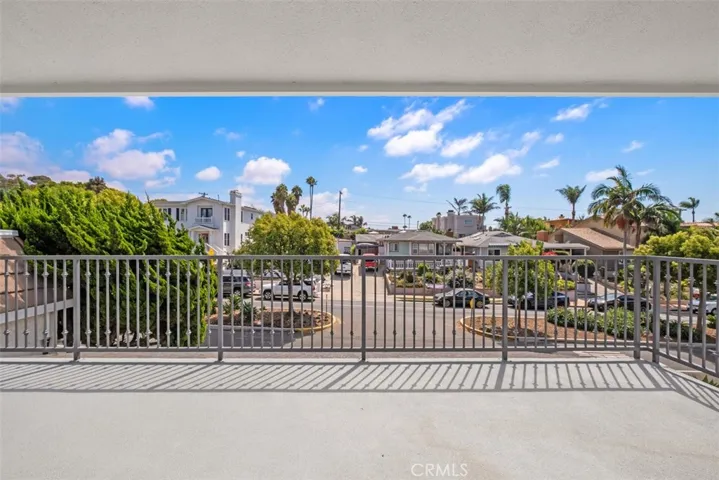 122 W Avenida Valencia, San Clemente, California 92672