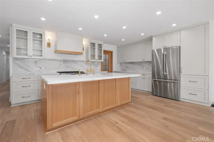 122 W Avenida Valencia, San Clemente, California 92672