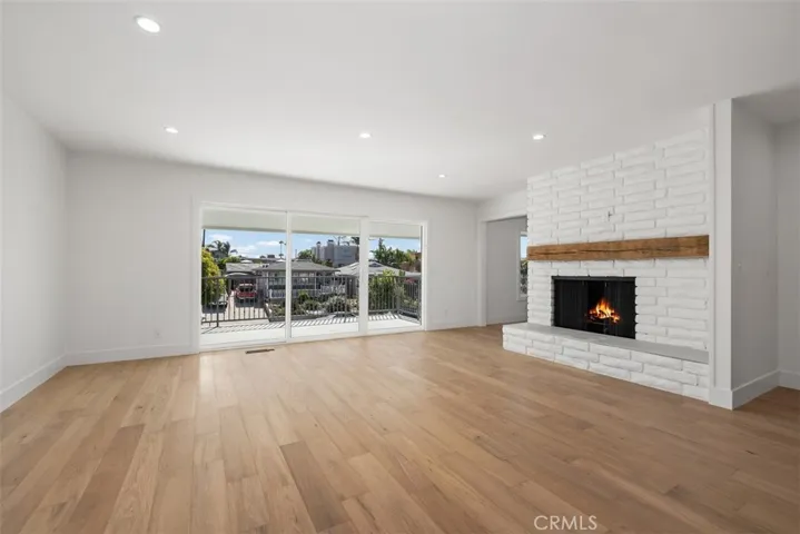122 W Avenida Valencia, San Clemente, California 92672
