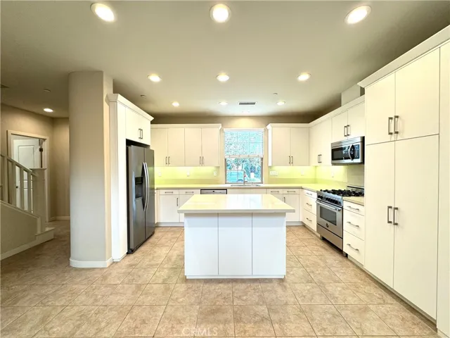 147 Quiet Grove, Irvine, California 92618