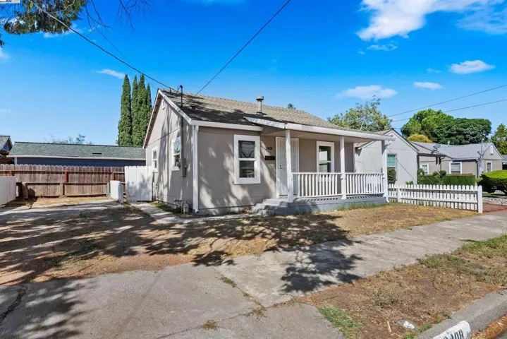 2408 D Street, Antioch, California 94509