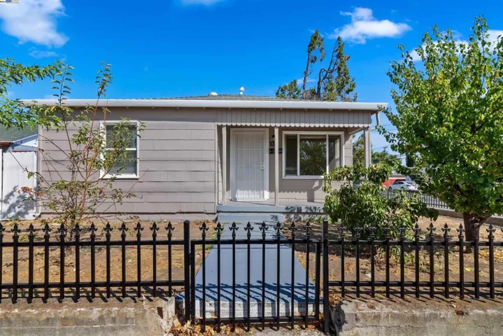2408 D Street, Antioch, California 94509