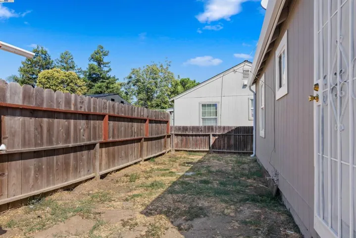 2408 D Street, Antioch, California 94509