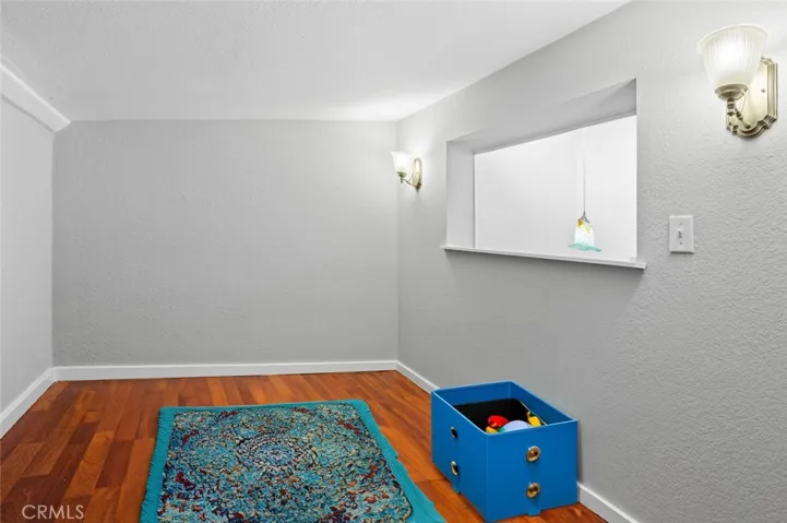 Loft (Staged)