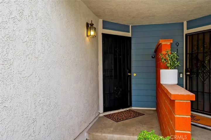 912 Mayor Ct Unit B