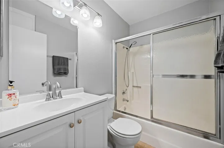 Upstairs Hall Bath