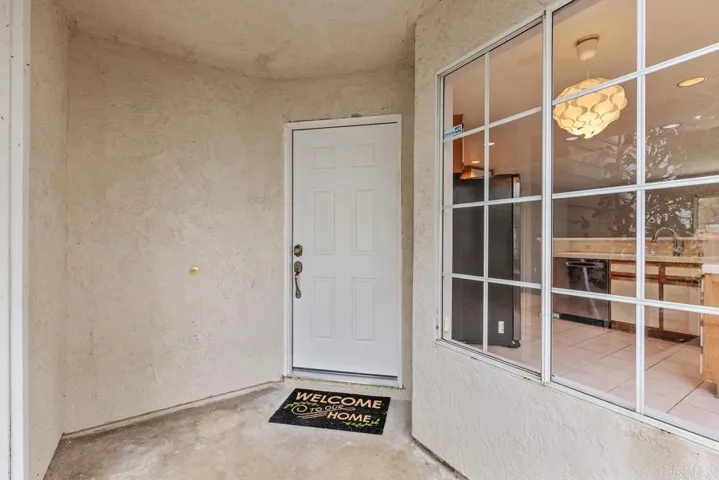 6735 Xana Way, Carlsbad, California 92009