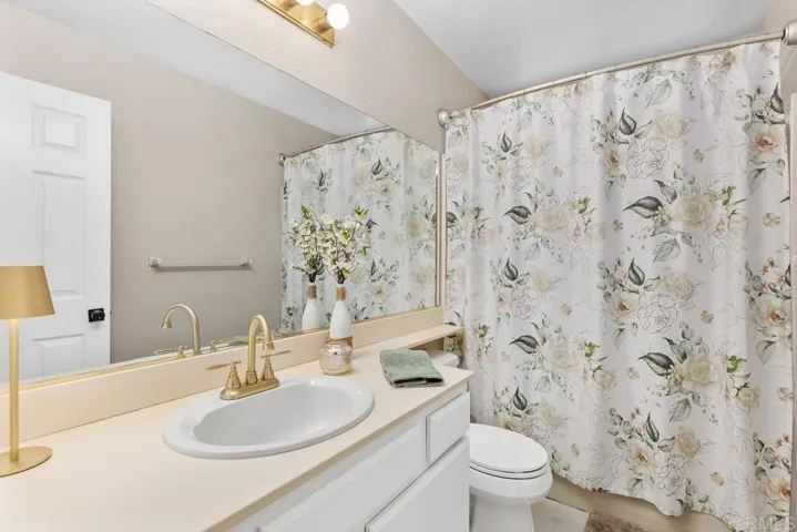 6735 Xana Way, Carlsbad, California 92009