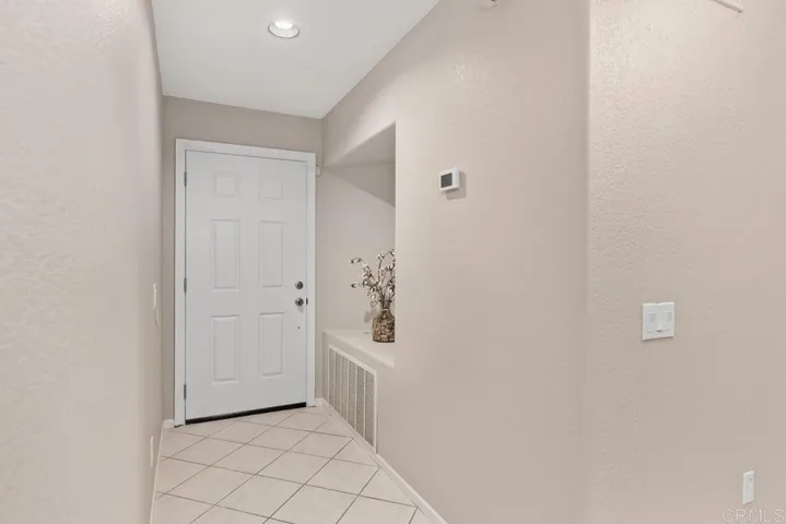 6735 Xana Way, Carlsbad, California 92009