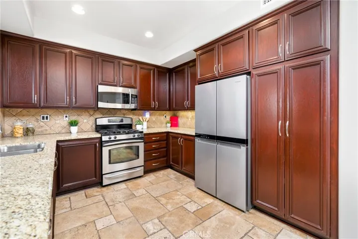 46 Blazewood, Foothill Ranch, California 92610