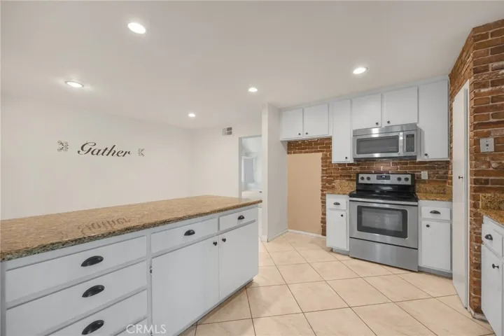5641 Lynnbrook, Yorba Linda, California 92886