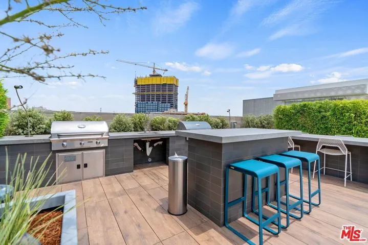 527 Molino Street 125, Los Angeles, California 90013