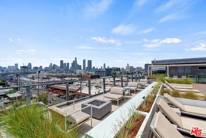 527 Molino Street 125, Los Angeles, California 90013