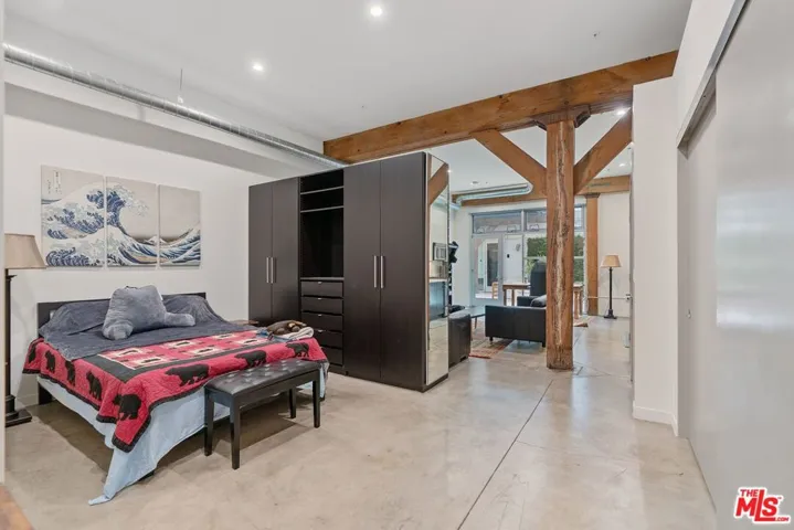 527 Molino Street 125, Los Angeles, California 90013