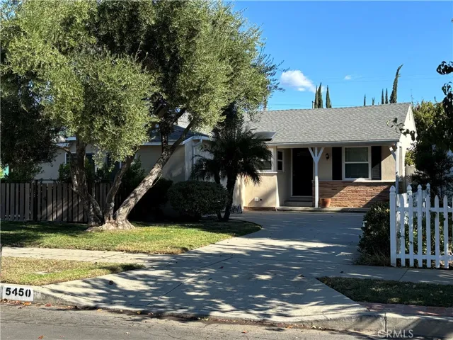 Welcome home to 5450 Burnet!