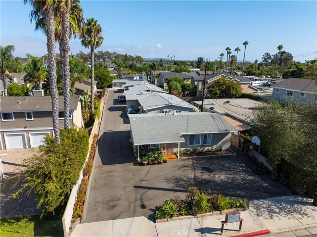 2422 Santa Ana Avenue, Costa Mesa, California 92627