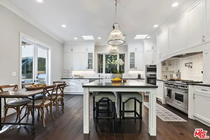 1942 Westholme Avenue, Los Angeles, California 90025