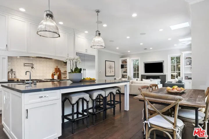 1942 Westholme Avenue, Los Angeles, California 90025