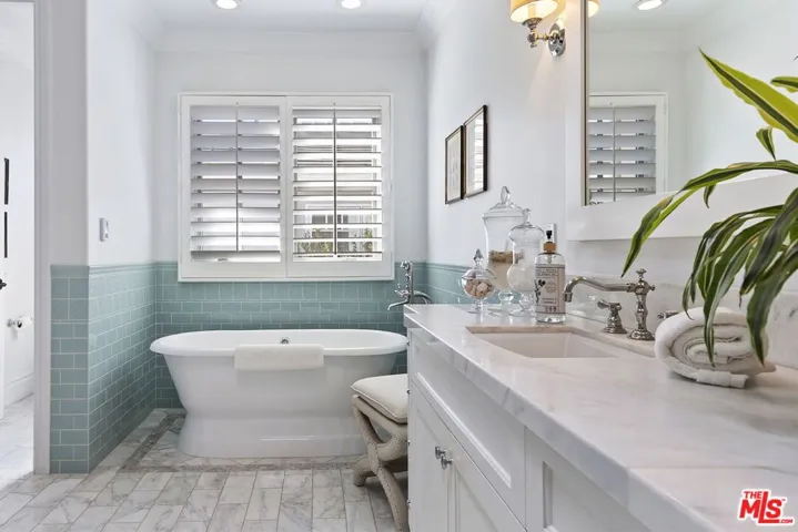 1942 Westholme Avenue, Los Angeles, California 90025