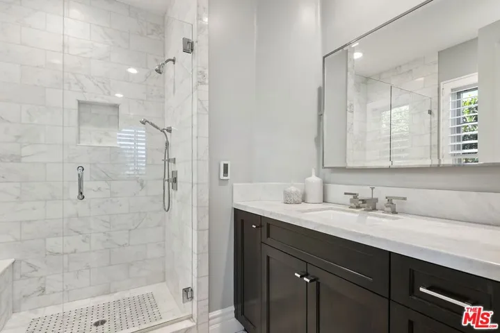 1942 Westholme Avenue, Los Angeles, California 90025