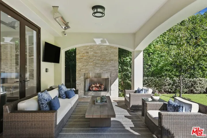 1942 Westholme Avenue, Los Angeles, California 90025