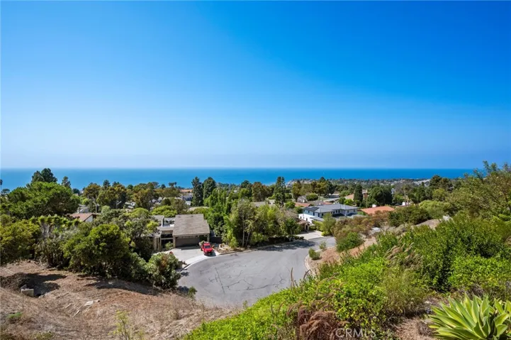 2736 Via Victoria, Palos Verdes Estates, California 90274