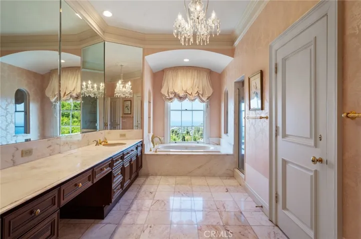 2736 Via Victoria, Palos Verdes Estates, California 90274