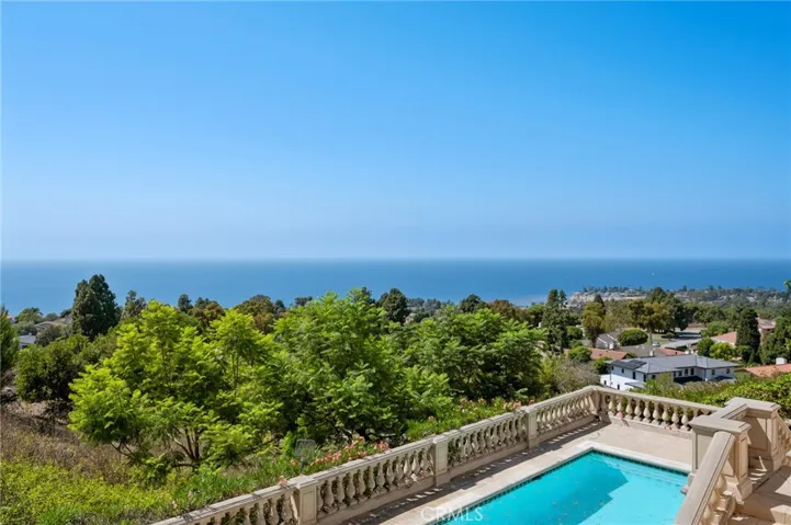 2736 Via Victoria, Palos Verdes Estates, California 90274
