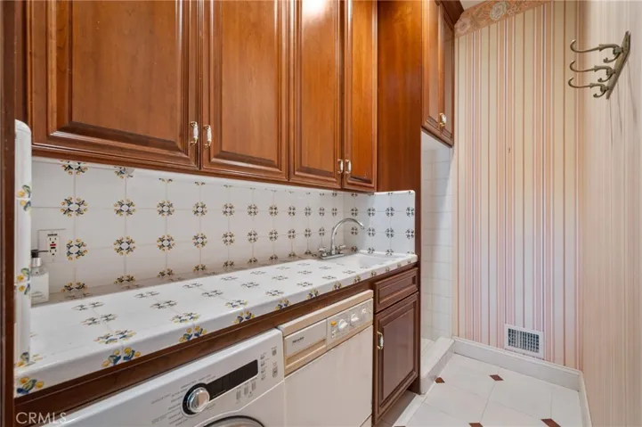 2736 Via Victoria, Palos Verdes Estates, California 90274