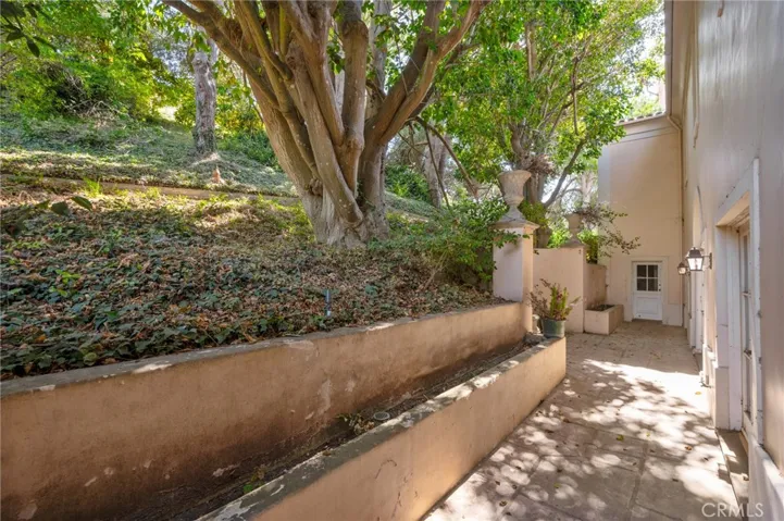 2736 Via Victoria, Palos Verdes Estates, California 90274