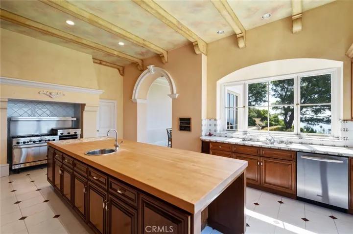 2736 Via Victoria, Palos Verdes Estates, California 90274